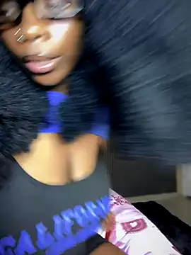 Snapshot of Candy-Heart chatting on November 7, 9:52 pm Candy-Heart online show from November 7, 9:52 pm