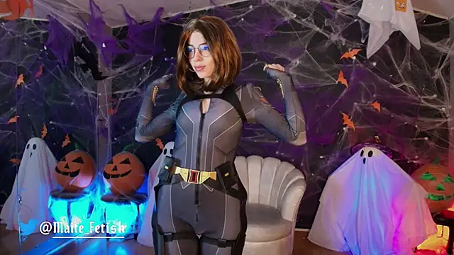 Snapshot of MyMayte chatting on October 30, 1:42 pm MyMayte online show from October 30, 1:42 pm