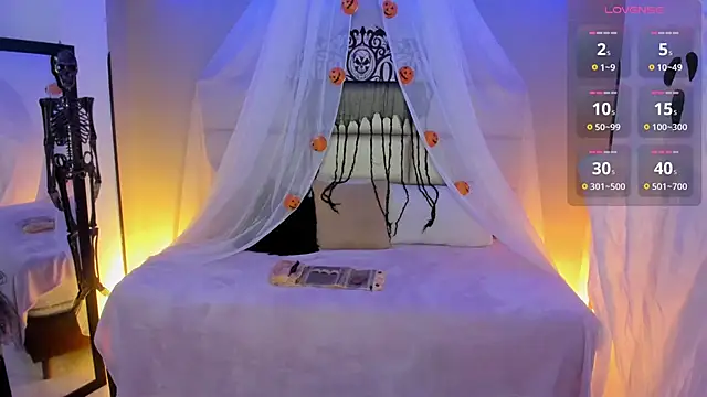 kristen kassi online show from October 17, 6:10 pm