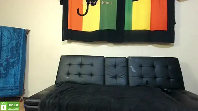 StudioWahines online show from March 13, 12:24 pm