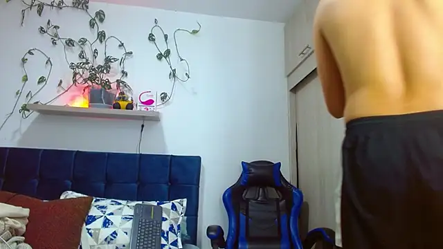 flint ryan online show from March 9, 8:12 pm