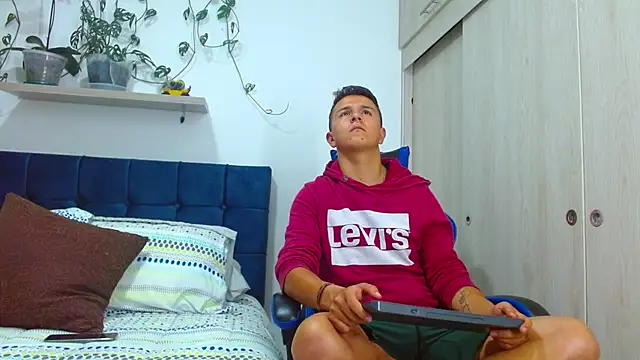 flint ryan online show from April 13, 8:57 pm