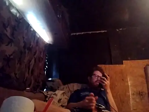 Snapshot of hothippie420 chatting on May 9, 6:22 pm hothippie420 online show from May 9, 6:22 pm