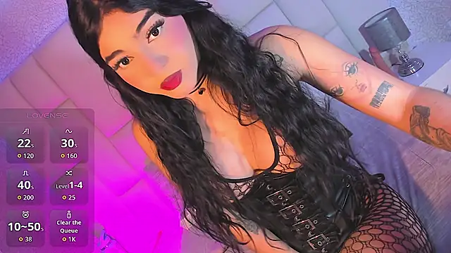 Snapshot of Summer_walkerr chatting on June 25, 12:54 pm Summer walkerr online show from June 25, 12:54 pm