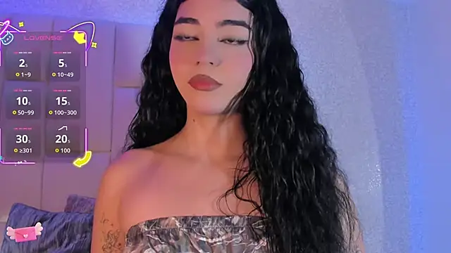 Snapshot of Summer_walkerr chatting on September 14, 12:49 pm Summer walkerr online show from September 14, 12:49 pm