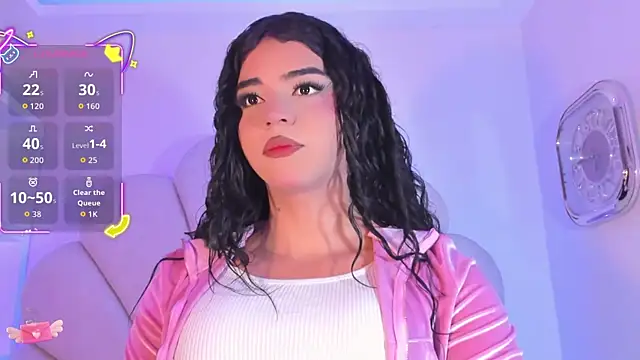 Summer walkerr online show from November 23, 12:37 pm