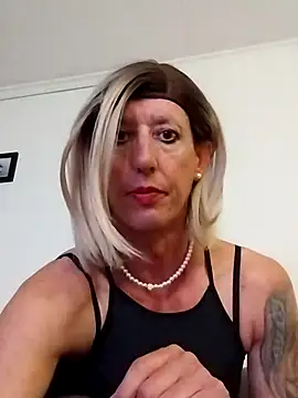 AlexiaXXL online show from April 13, 2:37 am