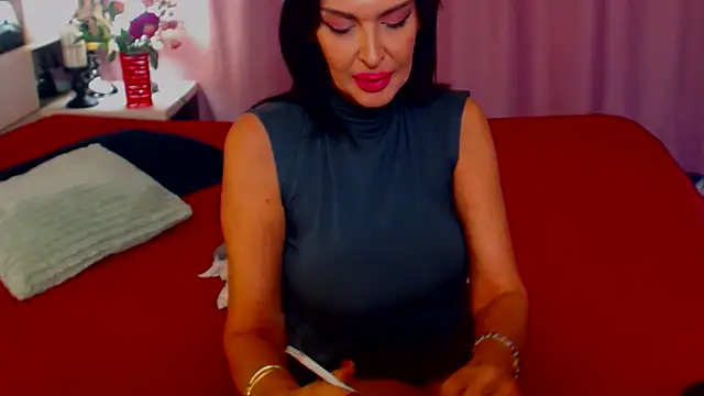 Snapshot of shannon4u chatting on March 17, 8:19 pm shannon4u online show from March 17, 8:19 pm