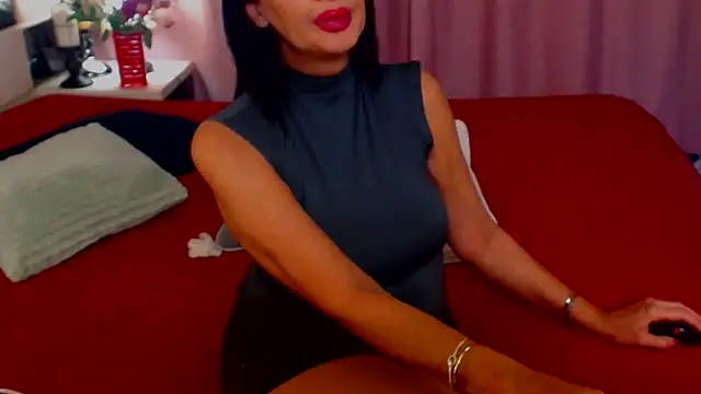 Snapshot of shannon4u chatting on March 17, 11:24 pm shannon4u online show from March 17, 11:24 pm