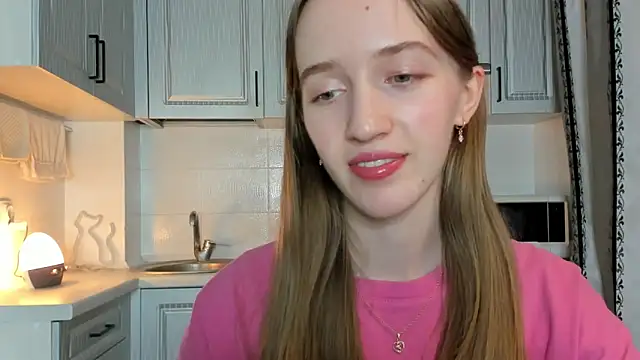 Snapshot of leslie_my_lovee chatting on October 29, 8:41 pm leslie my lovee online show from October 29, 8:41 pm