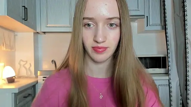 Snapshot of leslie_my_lovee chatting on October 14, 8:20 pm leslie my lovee online show from October 14, 8:20 pm