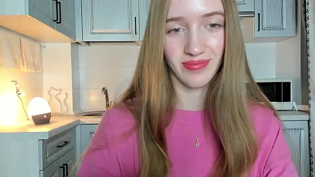 Snapshot of leslie_my_lovee chatting on October 13, 7:04 pm leslie my lovee online show from October 13, 7:04 pm