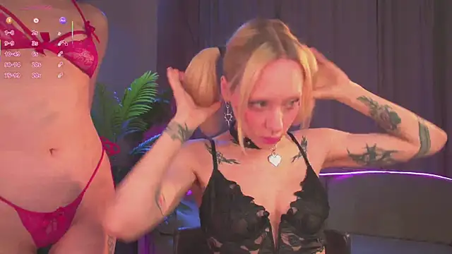 Snapshot of Kinky_Girls chatting on March 18, 8:53 pm Kinky Girls online show from March 18, 8:53 pm