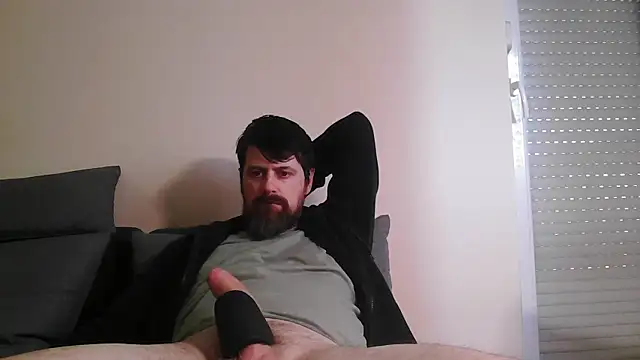 Snapshot of DickStaza chatting on February 27, 11:43 am DickStaza online show from February 27, 11:43 am