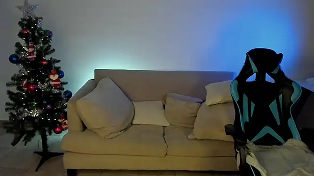 marcusmit online show from December 14, 8:40 pm