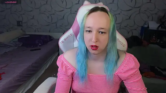 TheTrixy online show from April 13, 12:42 pm