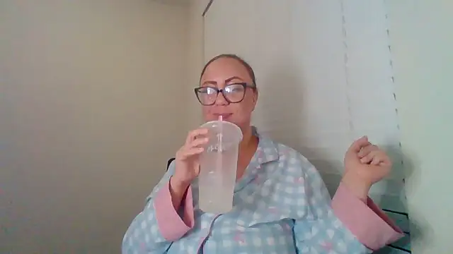 Paisleehaze online show from February 7, 5:15 am