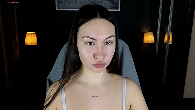GIGI BENNET online show from February 22, 5:12 am