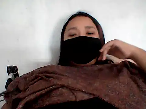 Snapshot of ArisaGonzalez chatting on December 7, 5:26 pm ArisaGonzalez online show from December 7, 5:26 pm
