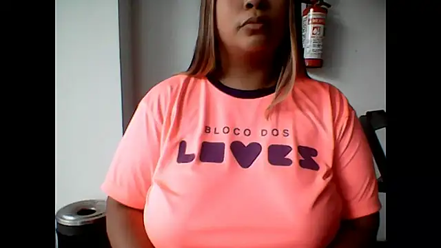 Snapshot of ArisaGonzalez chatting on March 14, 3:36 pm ArisaGonzalez online show from March 14, 3:36 pm