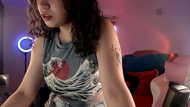 AllyDonfort online show from January 8, 8:15 pm