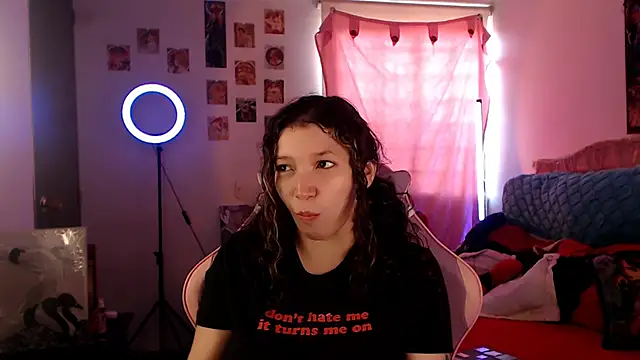 AllyDonfort online show from March 24, 8:31 pm