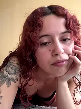 Snapshot of frikigyal chatting on December 19, 10:23 pm frikigyal online show from December 19, 10:23 pm