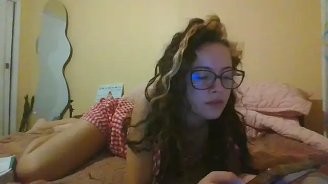 frikigyal online show from January 17, 2:08 am