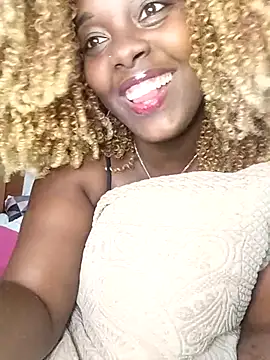 Snapshot of Anjelblaack chatting on September 23, 4:19 am Anjelblaack online show from September 23, 4:19 am