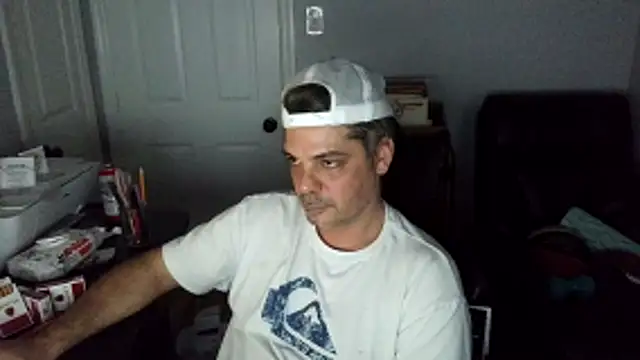 Snapshot of __Zeus____ chatting on December 21, 9:15 pm Zeus online show from December 21, 9:15 pm