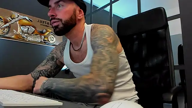 AronGrant online show from October 28, 10:36 am