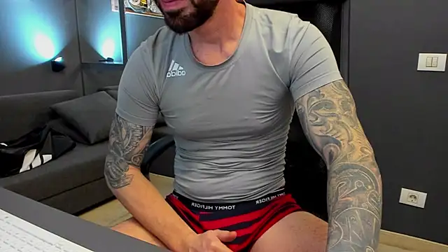 AronGrant online show from February 12, 10:59 am