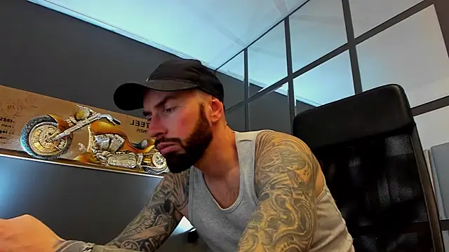 AronGrant online show from March 14, 9:59 am