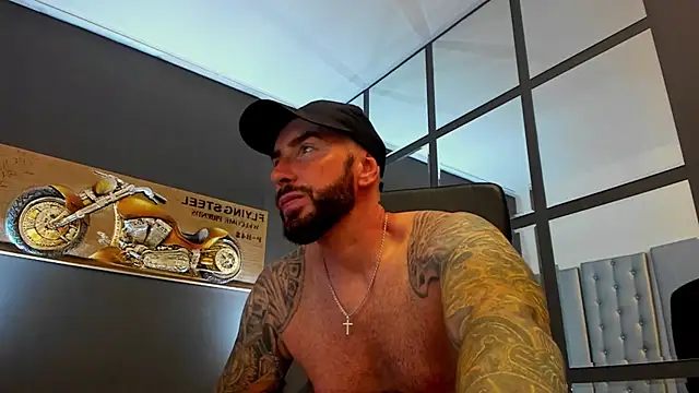 Snapshot of AronGrant chatting on July 20, 9:49 am AronGrant online show from July 20, 9:49 am