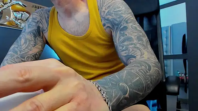 AronGrant online show from April 3, 8:21 am