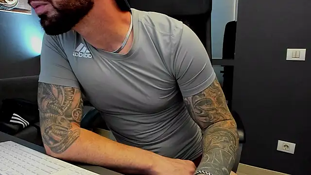 AronGrant online show from November 1, 11:15 am