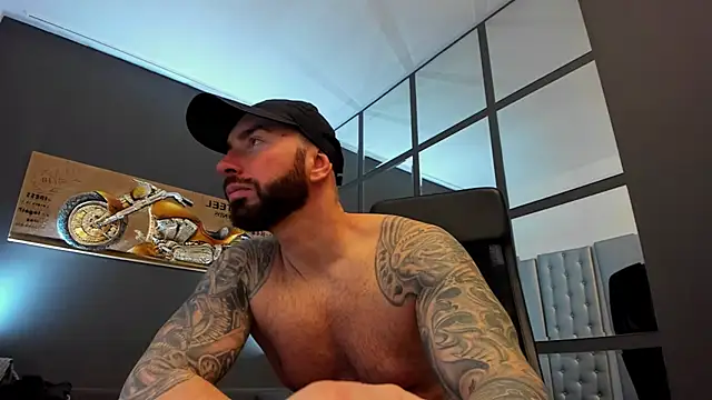 Snapshot of AronGrant chatting on February 27, 12:34 pm AronGrant online show from February 27, 12:34 pm