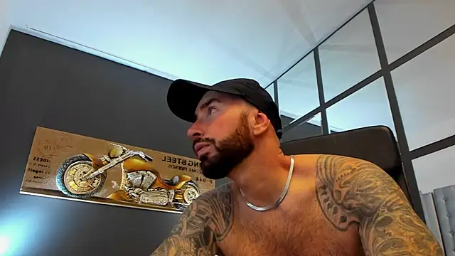 AronGrant online show from October 31, 10:45 am