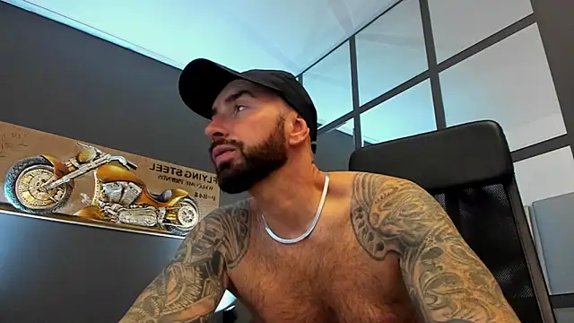 AronGrant online show from November 3, 9:35 am