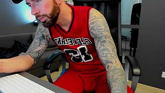 AronGrant online show from February 20, 11:23 am