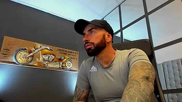 AronGrant online show from November 16, 10:20 am