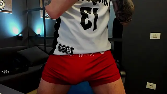 AronGrant online show from February 9, 10:46 am