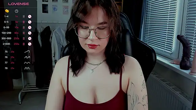 MyNameIsLilith online show from April 13, 3:16 pm