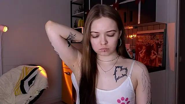 doll lol  online show from March 7, 4:45 pm