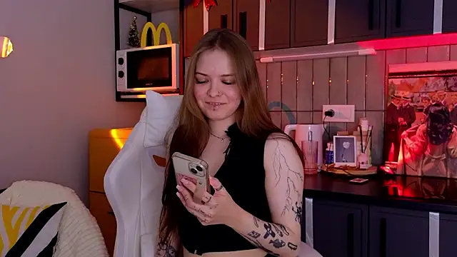 doll lol  online show from January 18, 12:03 am