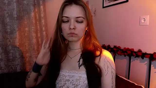 doll lol  online show from March 31, 5:04 pm