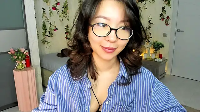 AgnieszkaBanana online show from May 6, 4:05 am