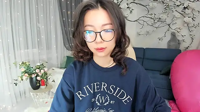 Snapshot of AgnieszkaBanana chatting on February 24, 4:02 am AgnieszkaBanana online show from February 24, 4:02 am