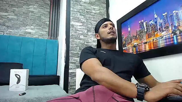 Chris Dick23 online show from March 20, 4:35 am