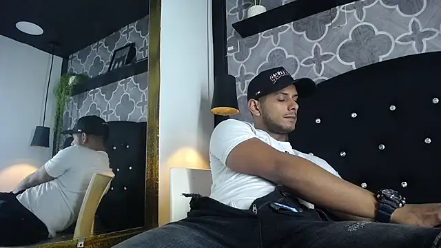 Snapshot of Chris_Dick23 chatting on July 5, 3:55 am Chris Dick23 online show from July 5, 3:55 am